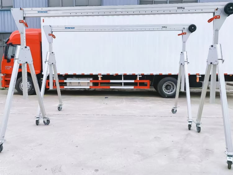 Compact Structure Foldable Aluminum Gantry Crane for Sale